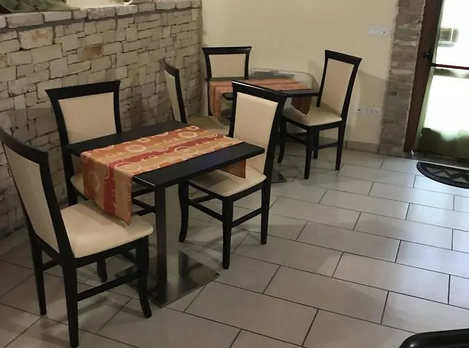 Lo Scacciapensieri * فرانكافيلا أل ماري